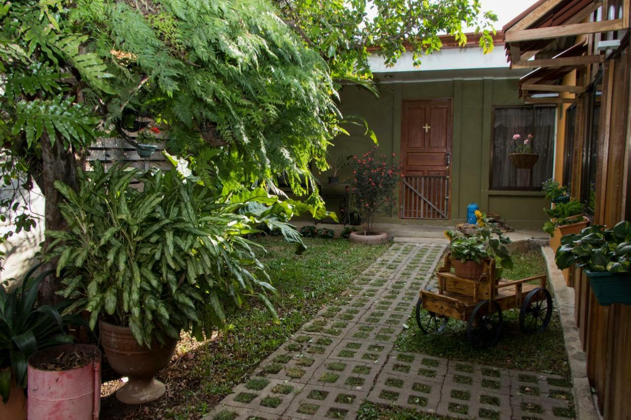 Laurel House Apartamento San Antonio De Belen Exterior foto